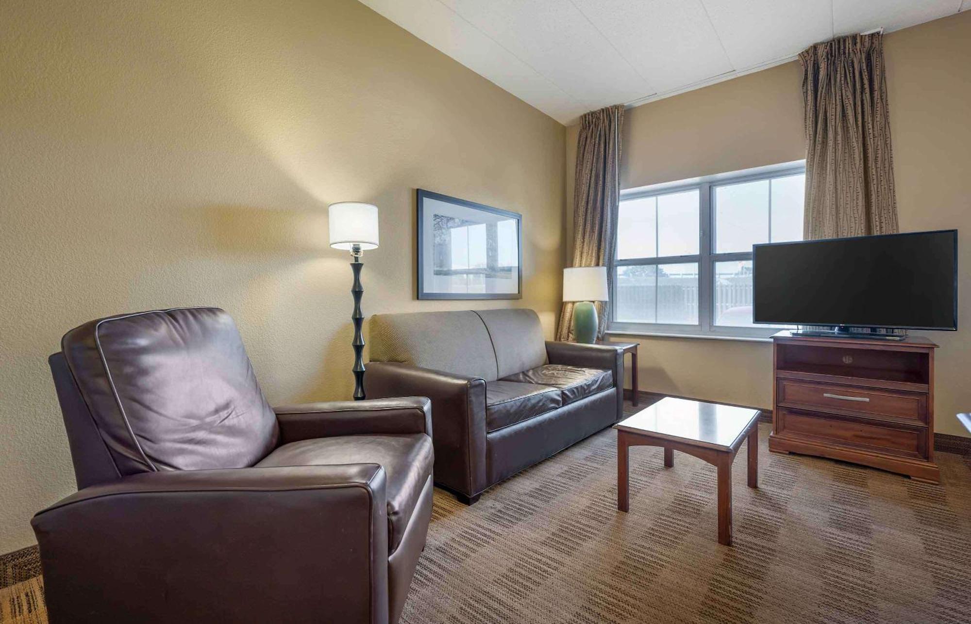 Extended Stay America Suites - Chicago - O'Hare - Allstate Arena Des Plaines Eksteriør billede